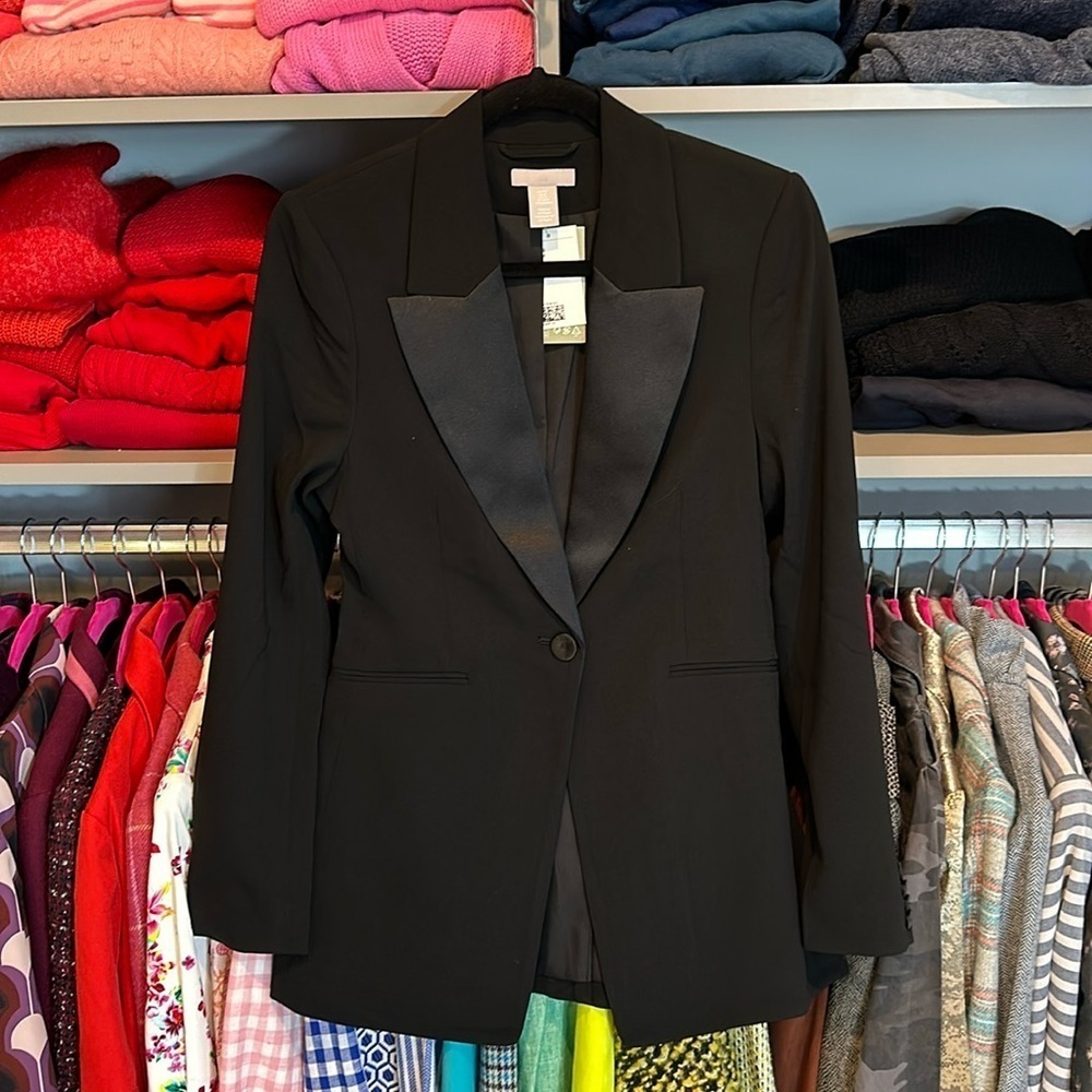 H & M black tuxedo blazer size XS NWT
